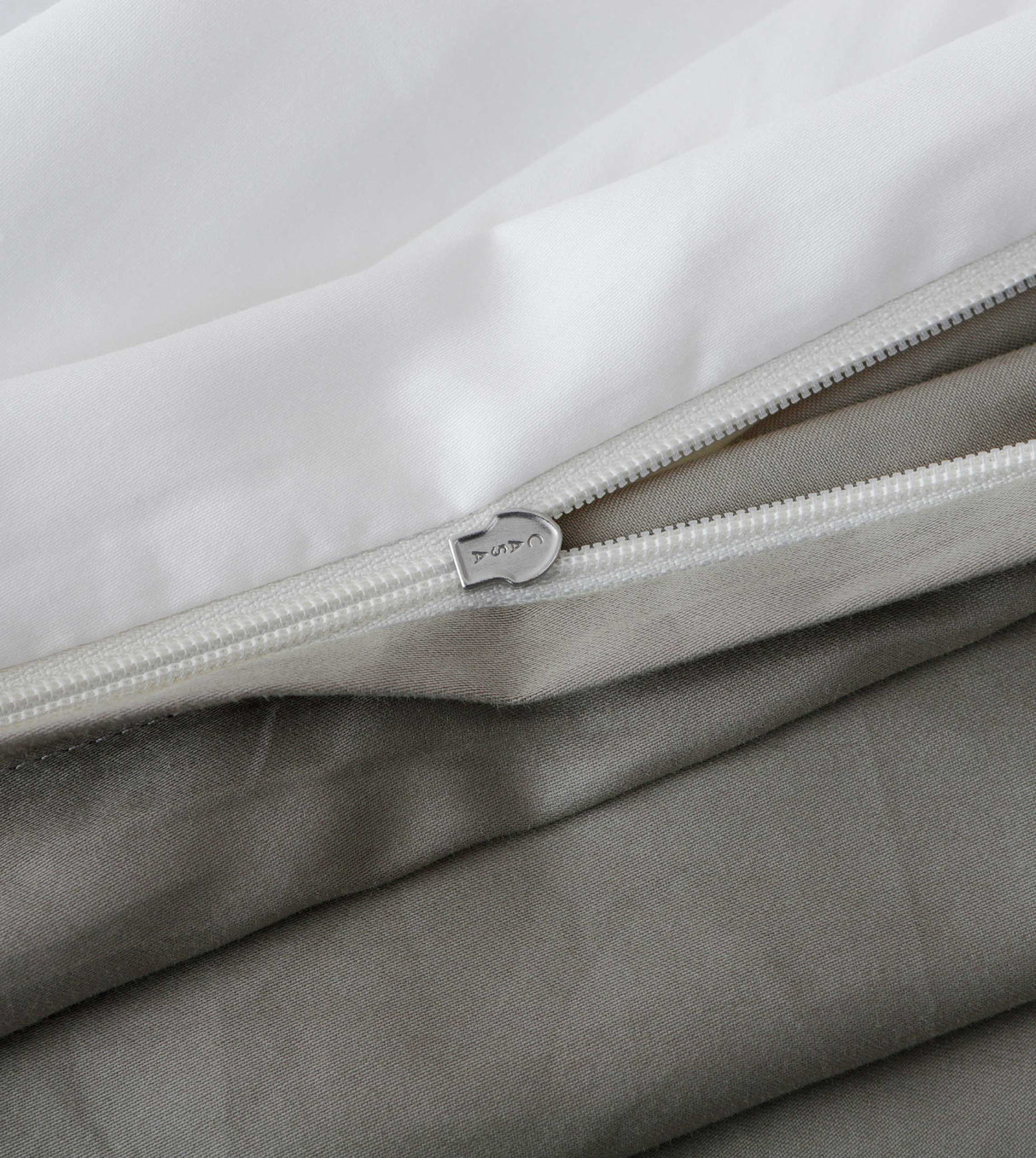 Sicili 1200 Threads Long-staple Cotton Solid Colour Series - Off-white with Metallic Silver (SP148)