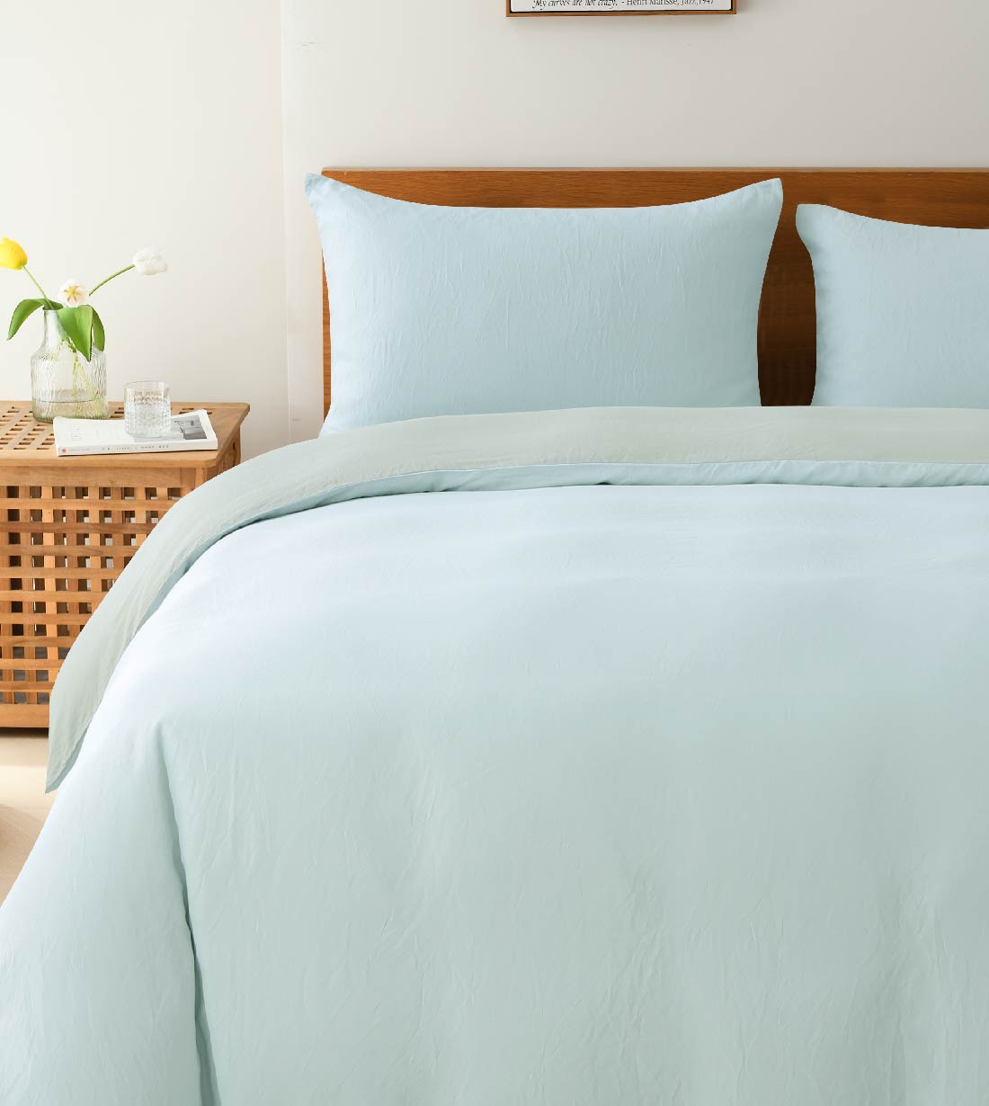 Sicili 1200 Threads IceFlow Series - Misty Blue with Pale Green (TP105)
