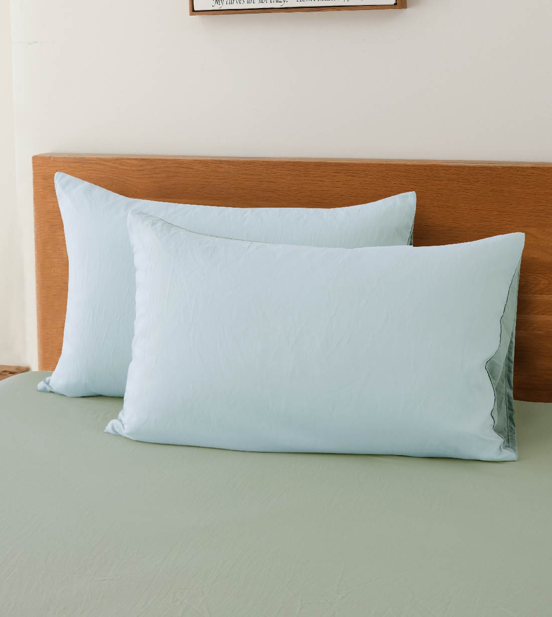 Sicili 1200 Threads IceFlow Series - Misty Blue with Pale Green (TP105)