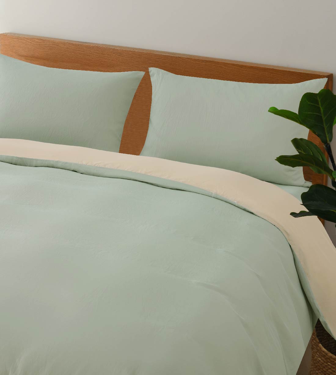 Sicili 1200 Threads IceFlow Series - Pale Green with Ash Grey (TP107)
