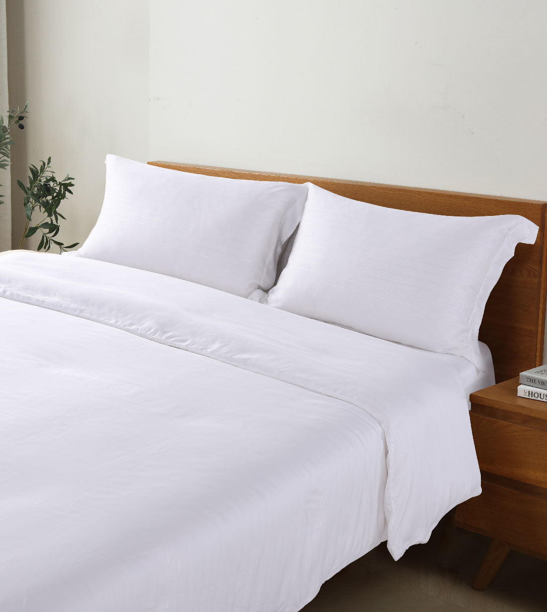 Sicili 1300 Threads Silver Ion TENCEL™ Series - Milky White (TT802)
