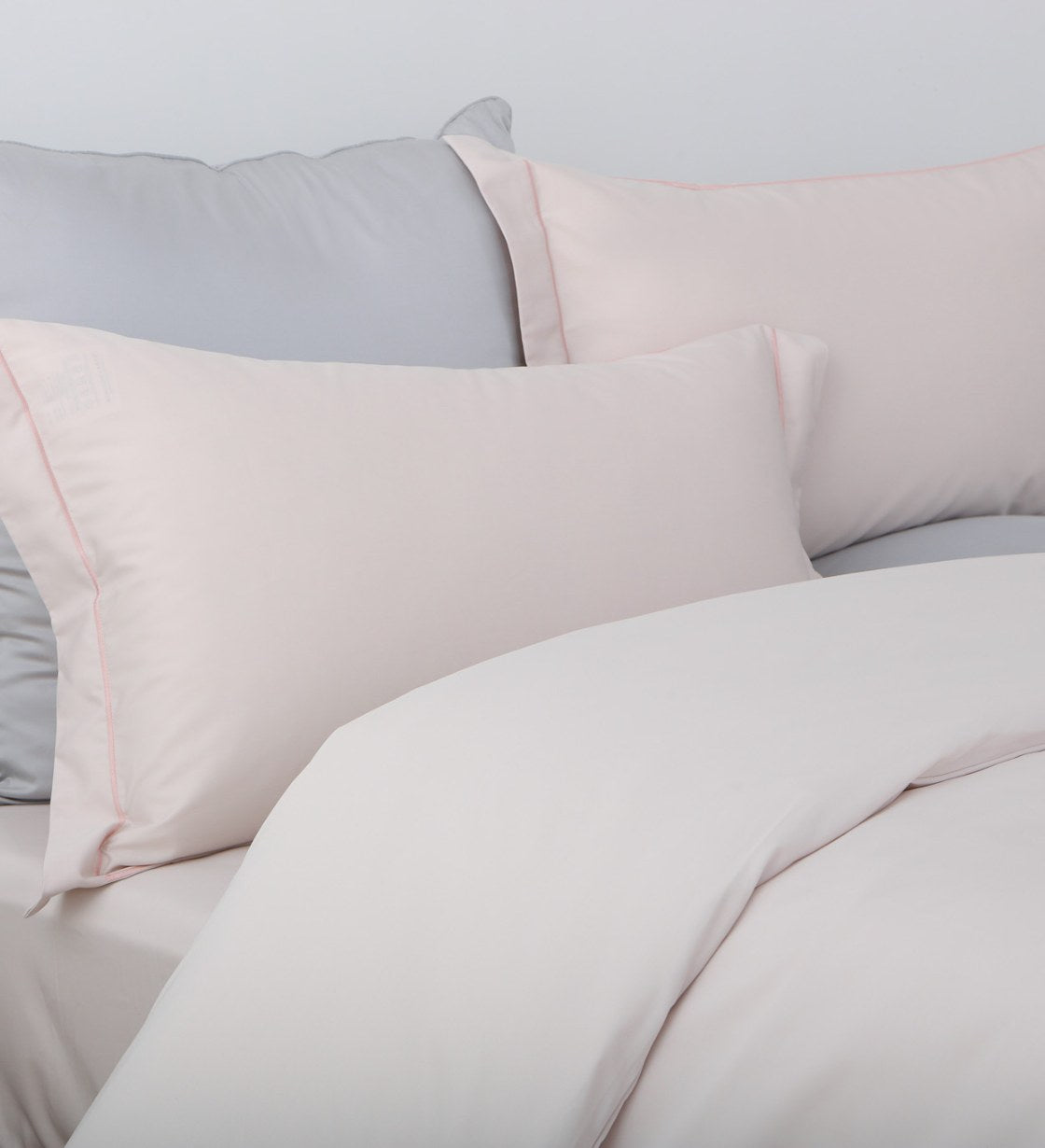 1300 Threads Uplift-Dry & Glow Series - Greyish Pink (AU002)