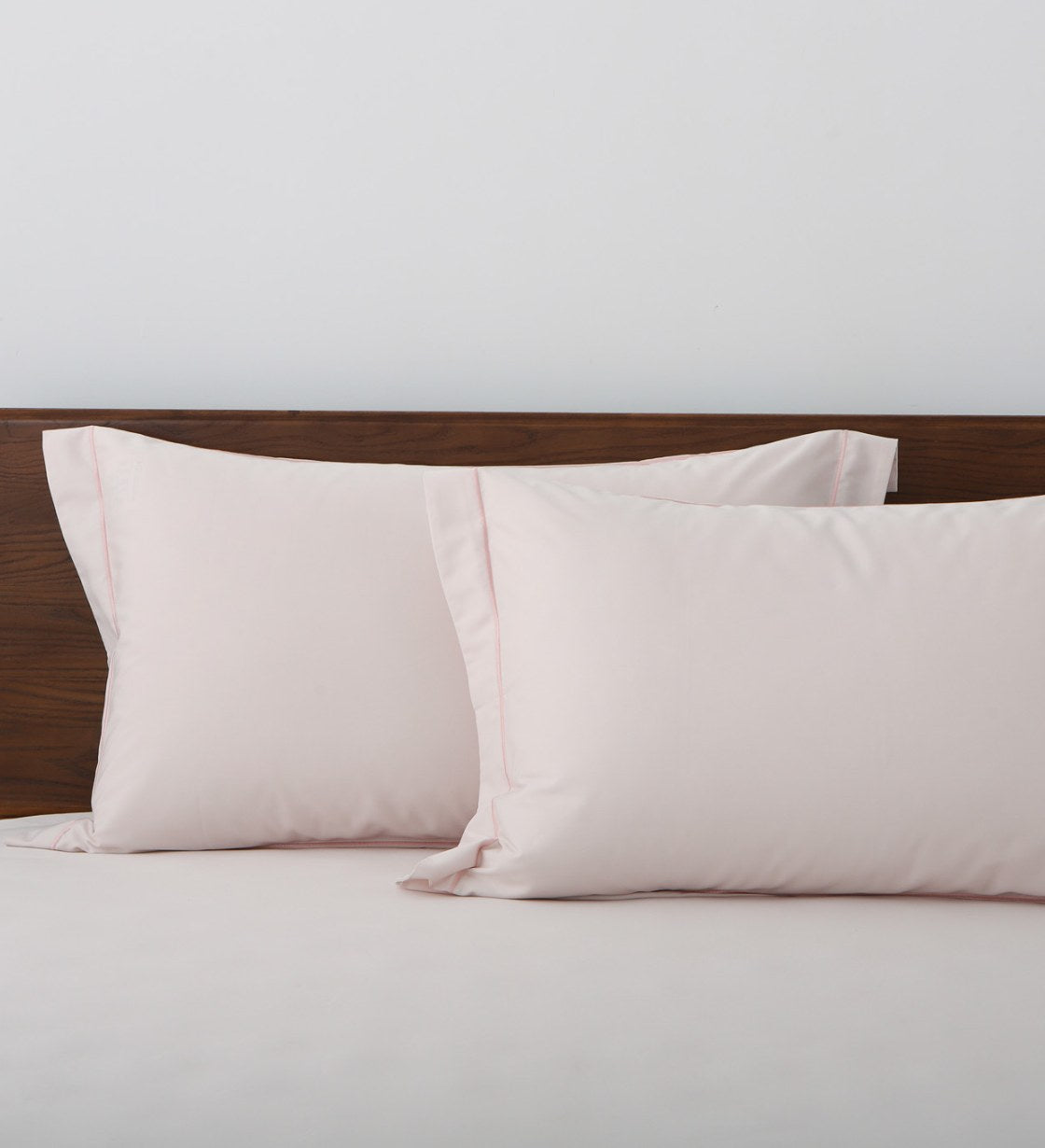 1300 Threads Uplift-Dry & Glow Series - Greyish Pink (AU002)