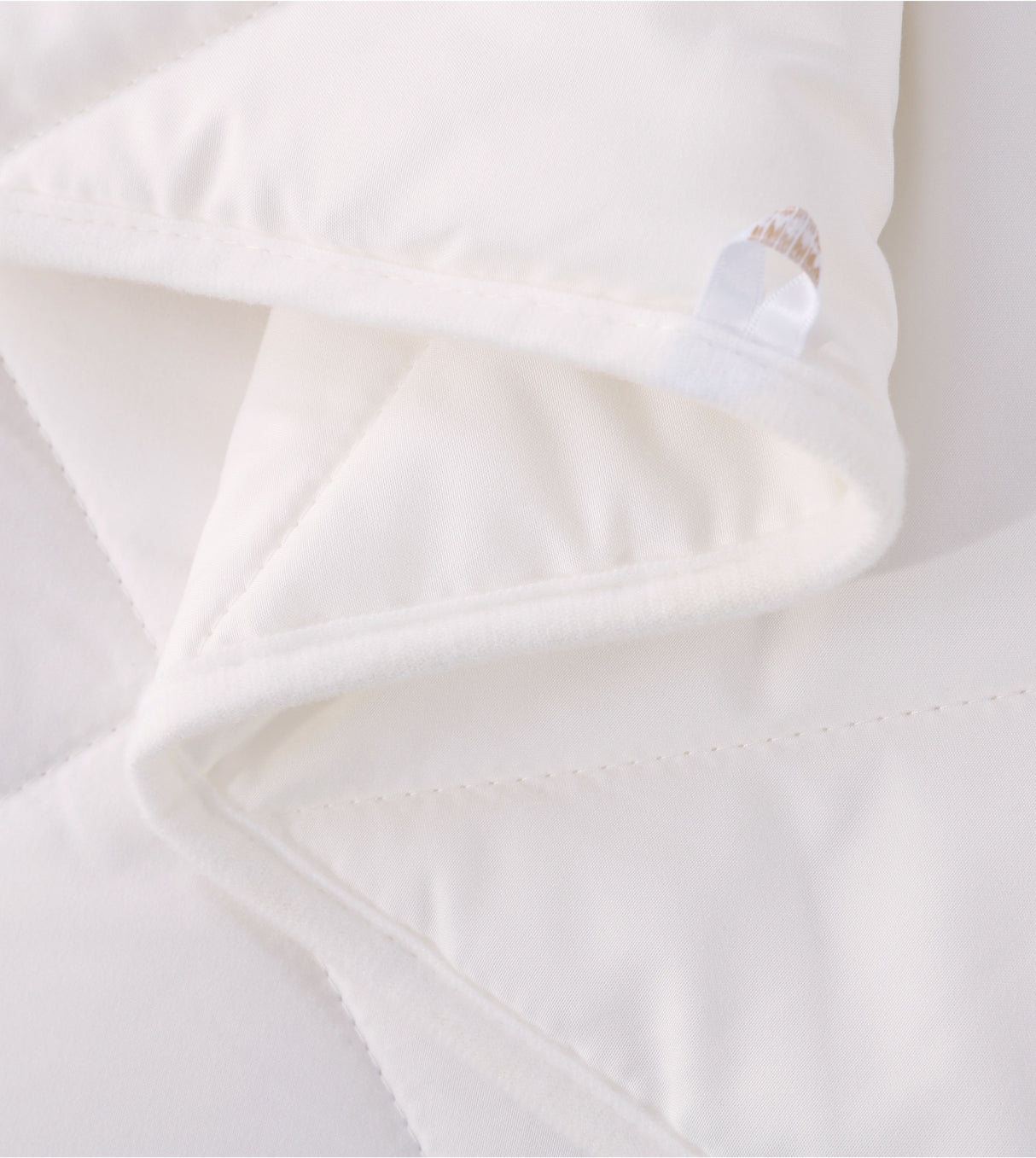Bamboo Charcoal Soybean Summer Quilt (VP000BCQ)