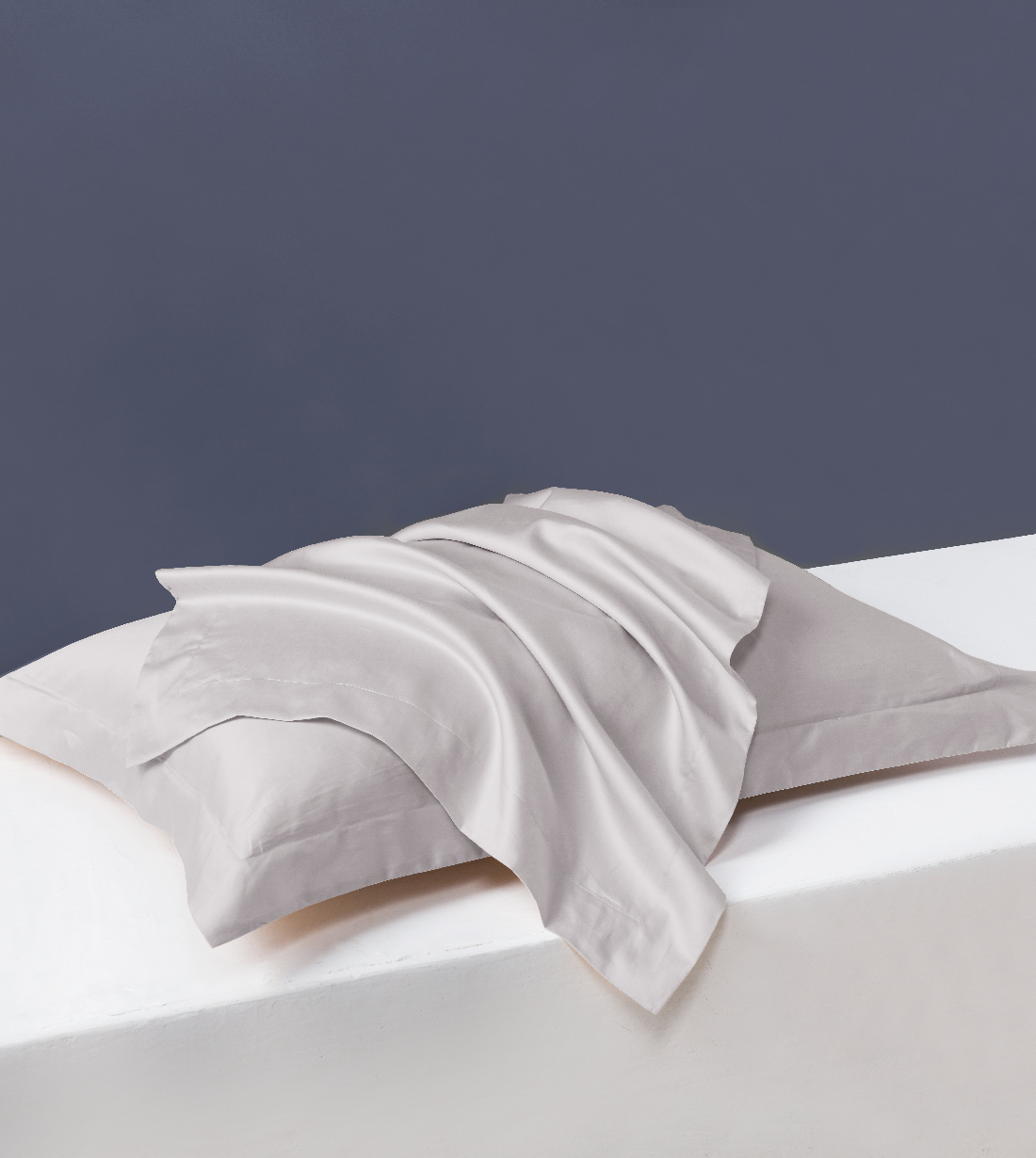 Casablanca 輕氧枕袋- 丁香灰(CB899PCC19) – CASABLANCA HONG KONG LIMITED 卡撒天嬌⾹港有限公司